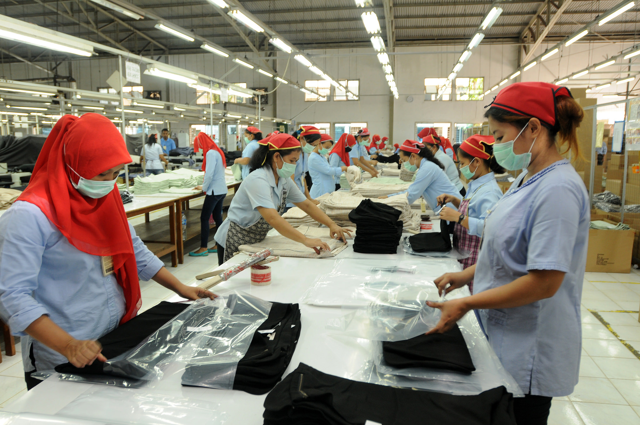 14 March 2017 | Foreign direct investment and economic transformation in Myanmar: the role of the garment sector